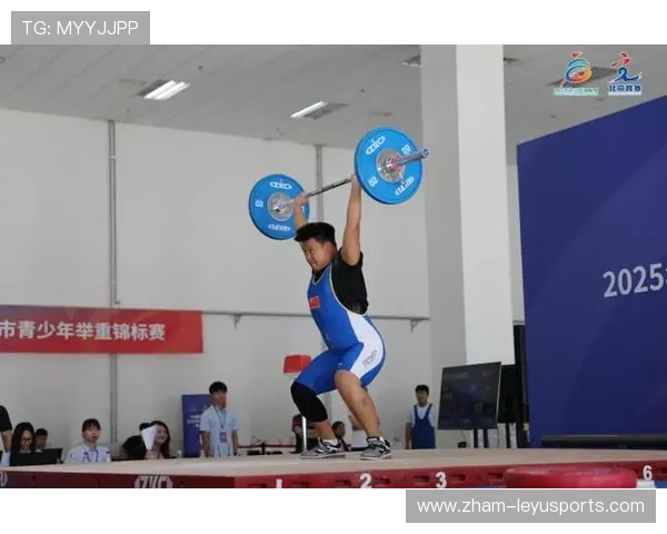 举重学院推动青少年训练的体测标准化与成长档案建设，体校举重训练每日计划
